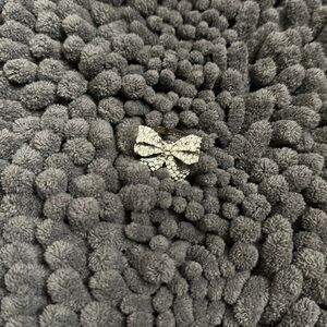 Betsey Johnston bow ring size 7